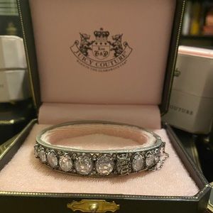Juicy Couture Rivière Hinged Bangle